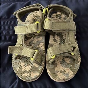 Like New Cat & Jack Sandals